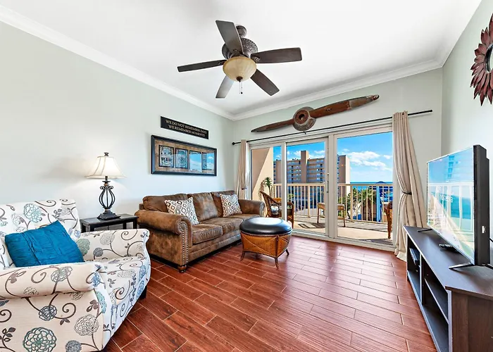 Apartment Crystal Tower 404